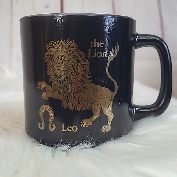 Vintage USA Made Black & Gold Leo Sign Astrology Astrological Glass Mug Cup ♌️ - Picture 3 of 16